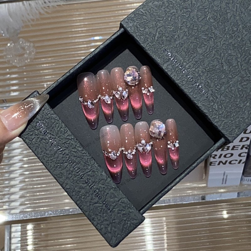 High Quality Artificial False Nails Handmade Luxury Wear Finished Manicure