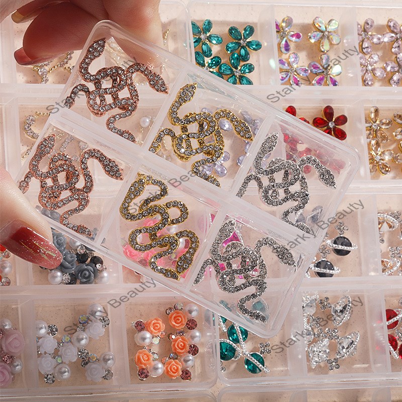 2023 Nail Snake Planet Empress Dowager Western Six Grid Jewelry Batch Alloy DIY Set