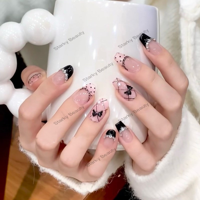 Hand drawn cat eye fragrance French polka dot diamond pattern pure handmade nail tips